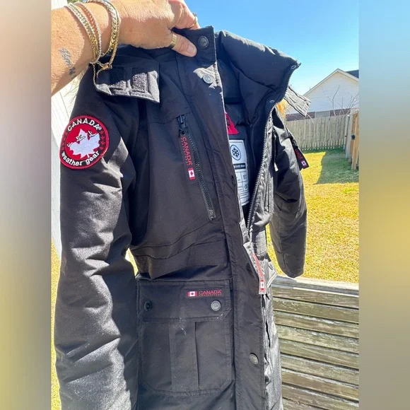 Canada Weathergear Coat Black Puffer Jacket Fur Hood Women's Small LIKE NEW - Picture 8 of 15